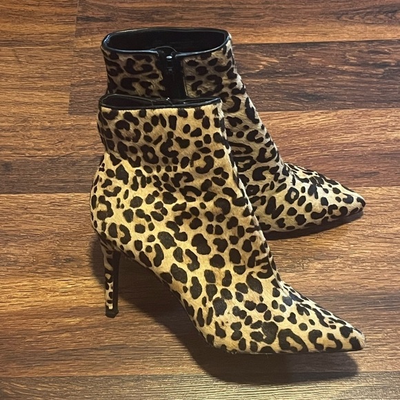 Steve Madden Animal Print Booties Size 7.5 - Picture 3 of 4